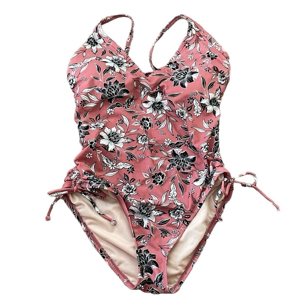 Kona Sol‎ One Piece Swim Suit
